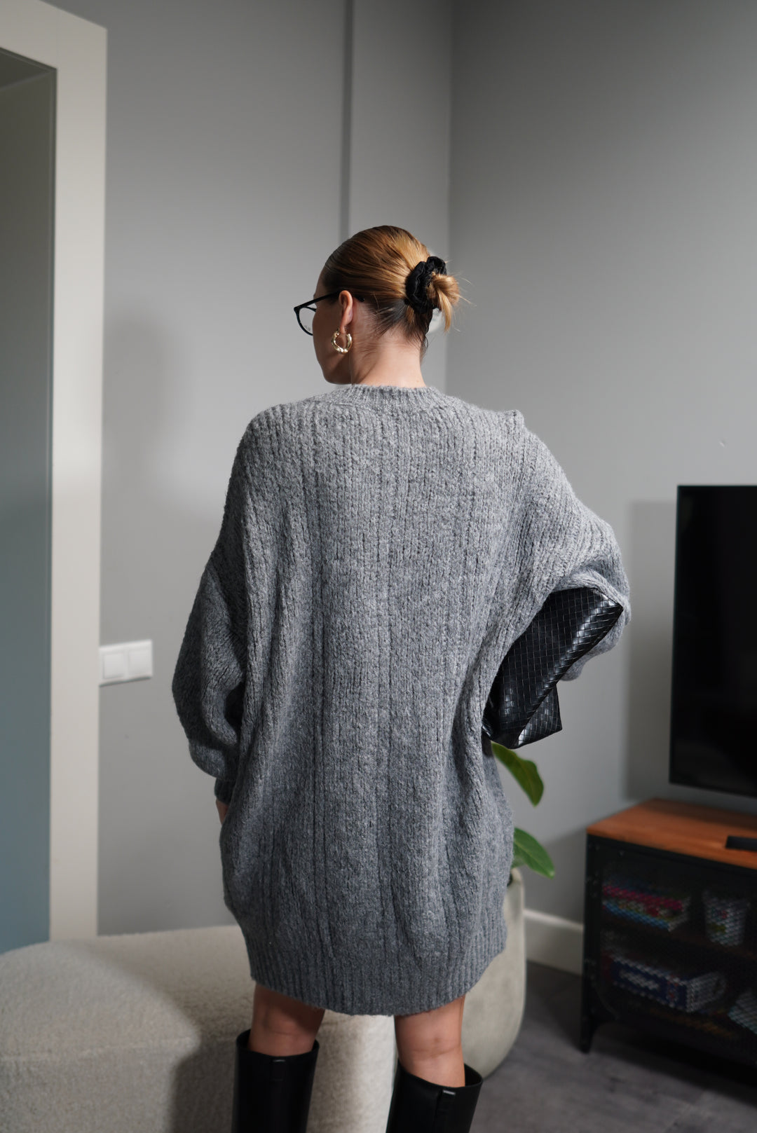 Adīta kleita ar vilnu