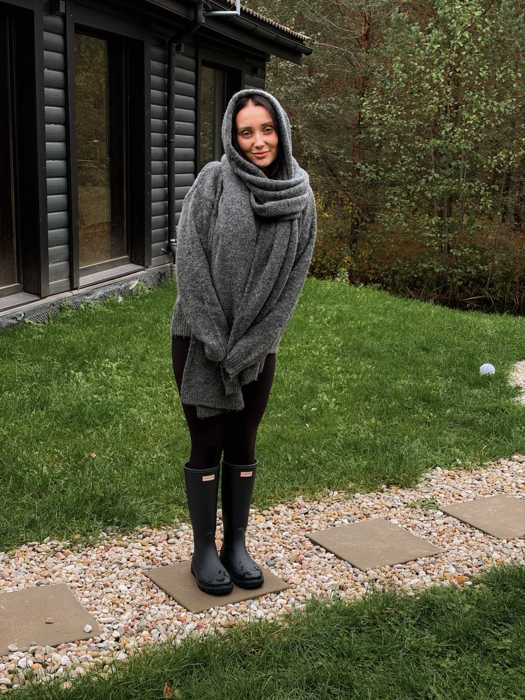 "Cozy knit" džemperis ar šalli komplektā