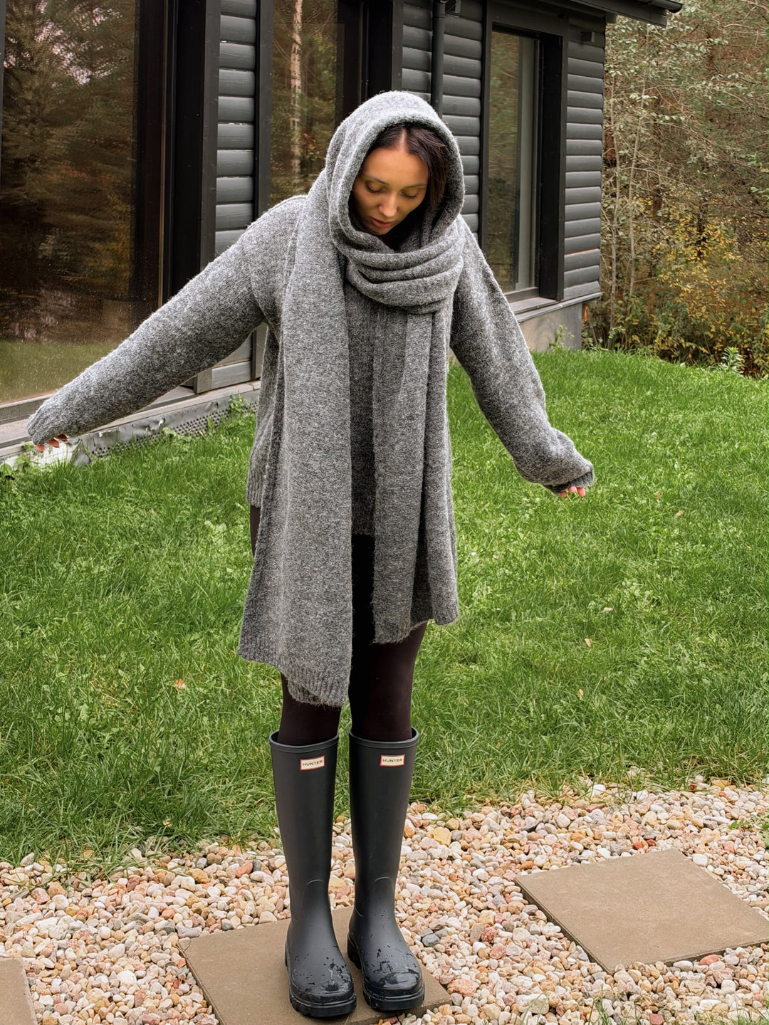 "Cozy knit" džemperis ar šalli komplektā