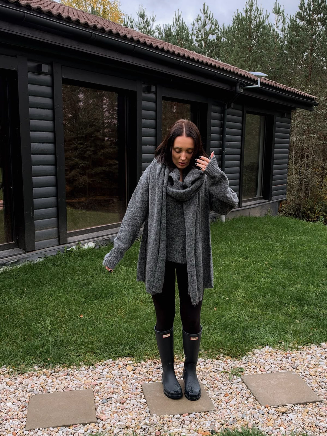 "Cozy knit" džemperis ar šalli komplektā