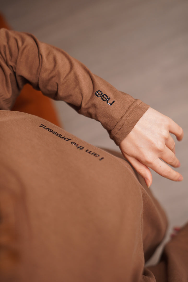 Krekls "I am the present"